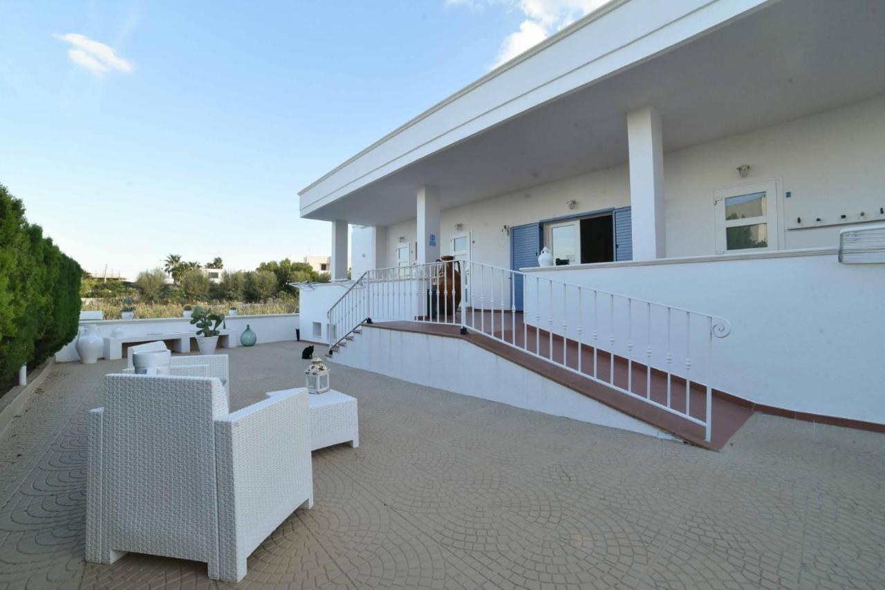 La Caletta Bed And Breakfast Torre Santa Sabina Exteriér fotografie